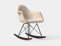 Mecedoras de tela rizada 82x64x84 cm - beige y madera oscura - diseño moderno con base metálica